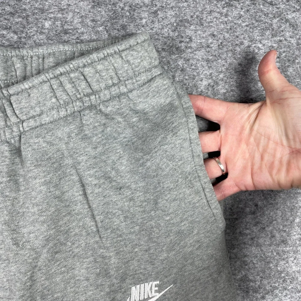 Nike Sweatpants Mens XL Gray Sportswear Club Fleece Open Hem BV2707-063
